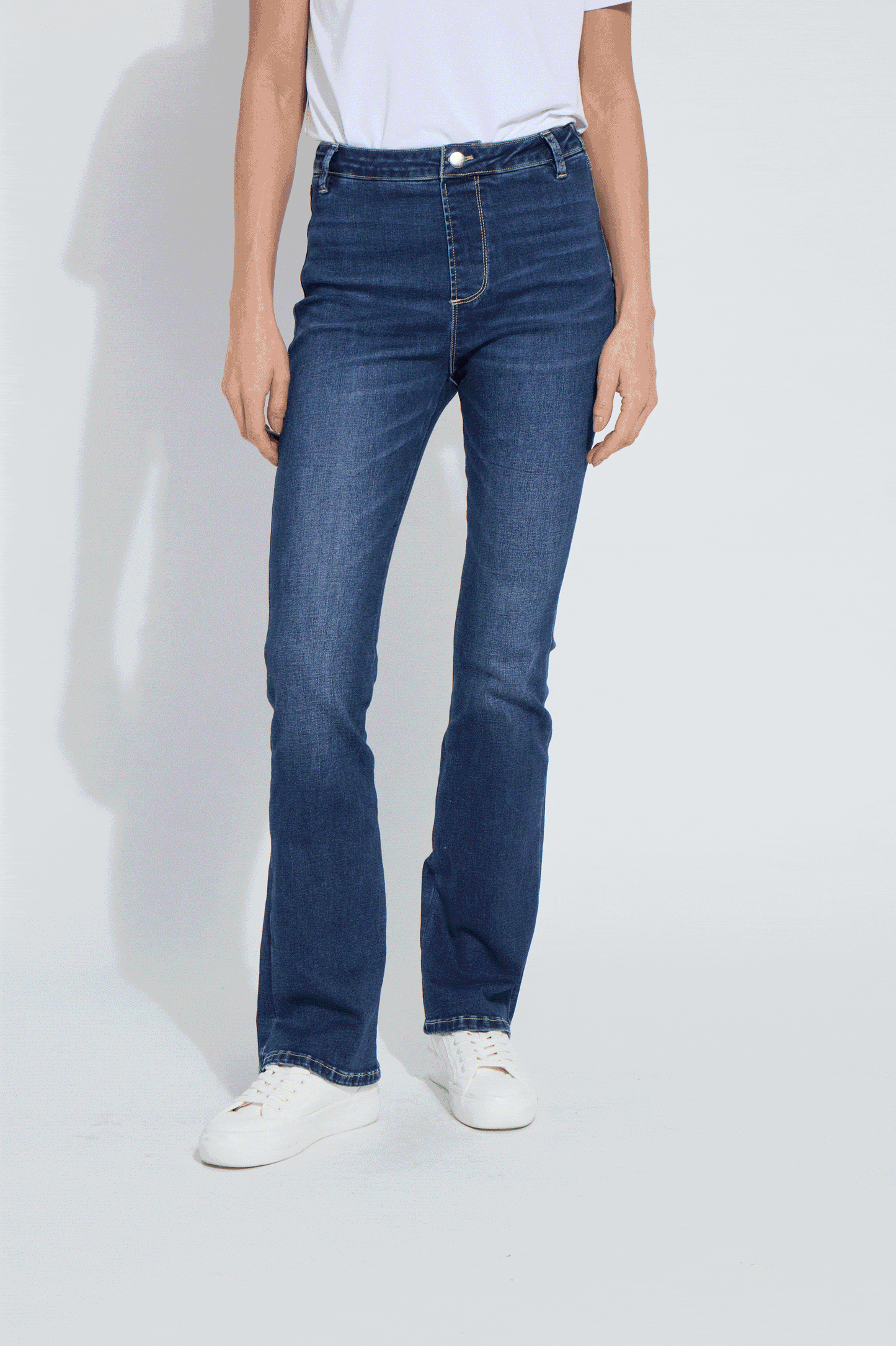 Lysse Estelle Everyday Flare Denim (32" Inseam) Distressed Black