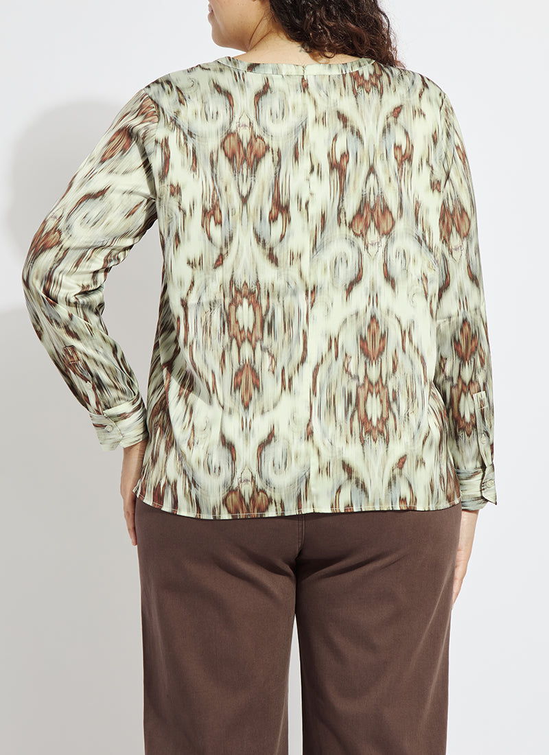 Lysse Tanni Crew Neck Blouse Curvy Woodland Paisley