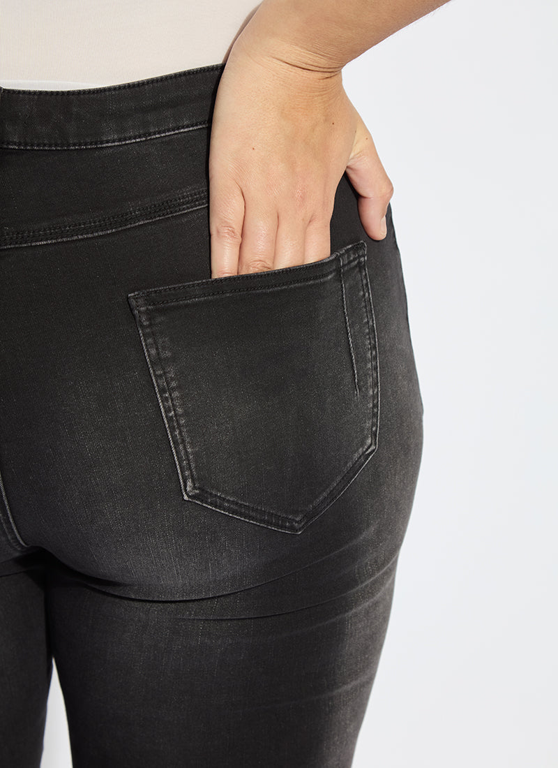 Lysse Estelle Everyday Flare Denim Curvy (32" Inseam) Distressed Black