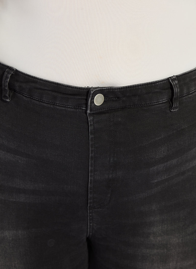 Lysse Estelle Everyday Flare Denim Curvy (32" Inseam) Distressed Black
