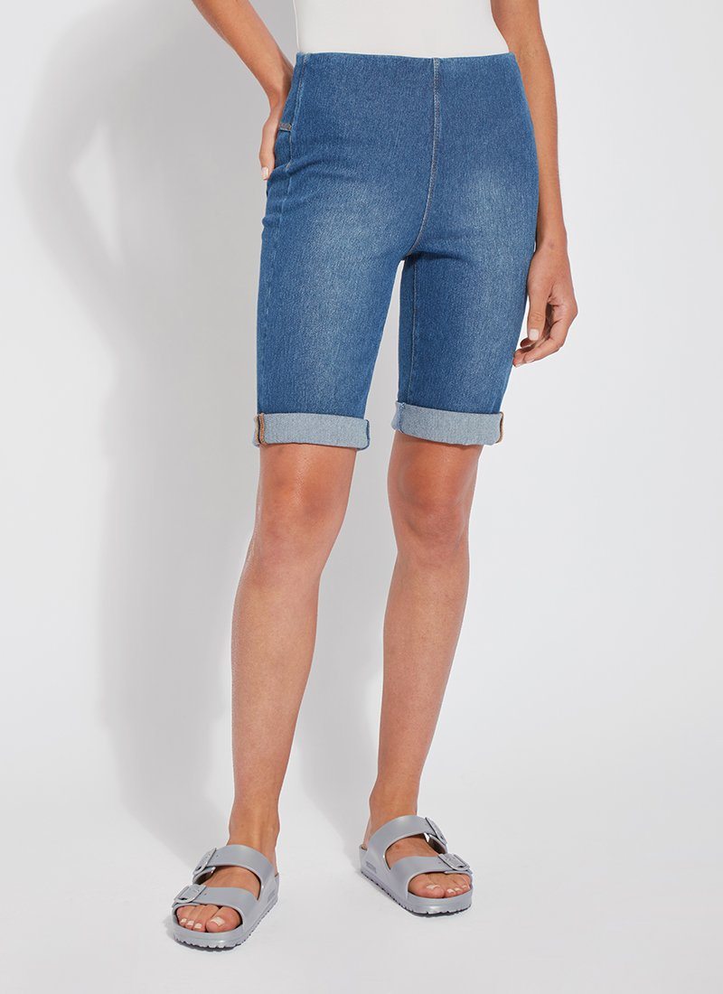 Lysse Boyfriend Short  Mid Wash