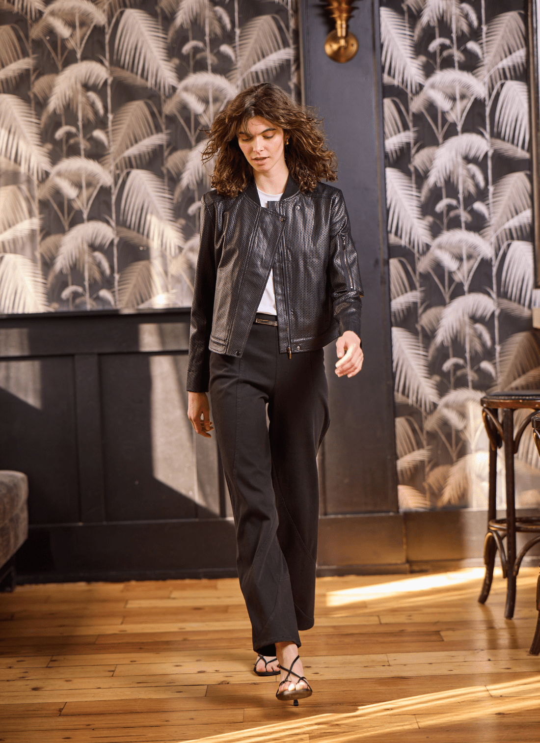 Lysse Amabel Seamed Barrel (31" Inseam) Black