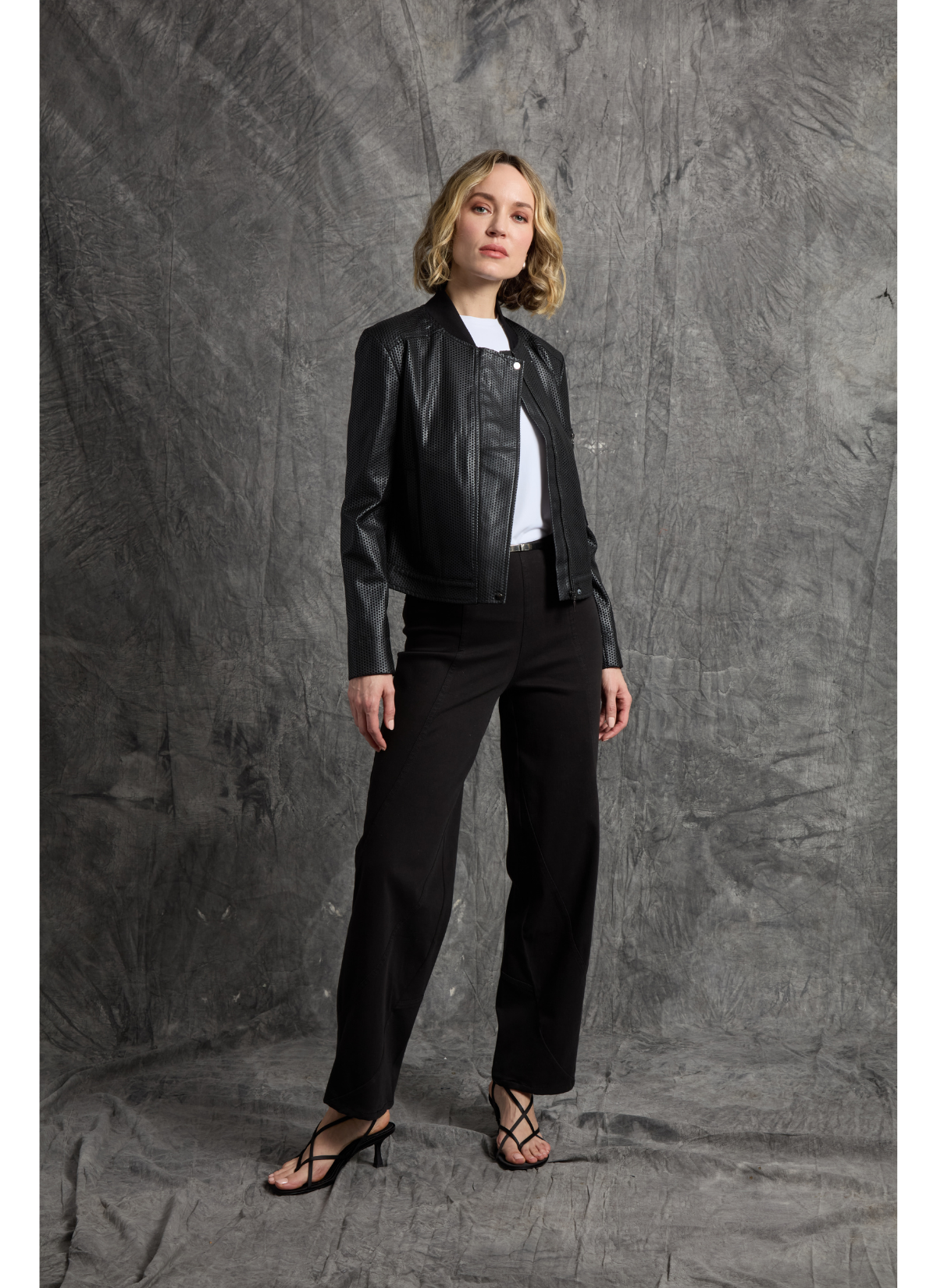 Lysse Amabel Seamed Barrel (31" Inseam) Black