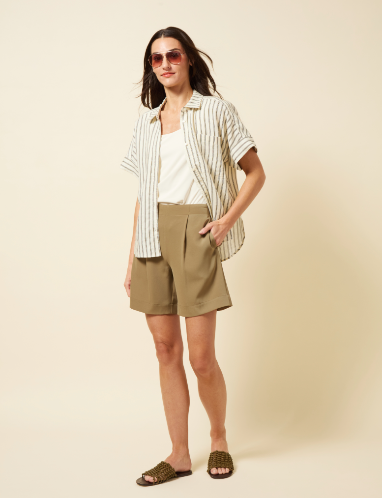 Lysse Dia Pleated Short (7" Inseam) Black