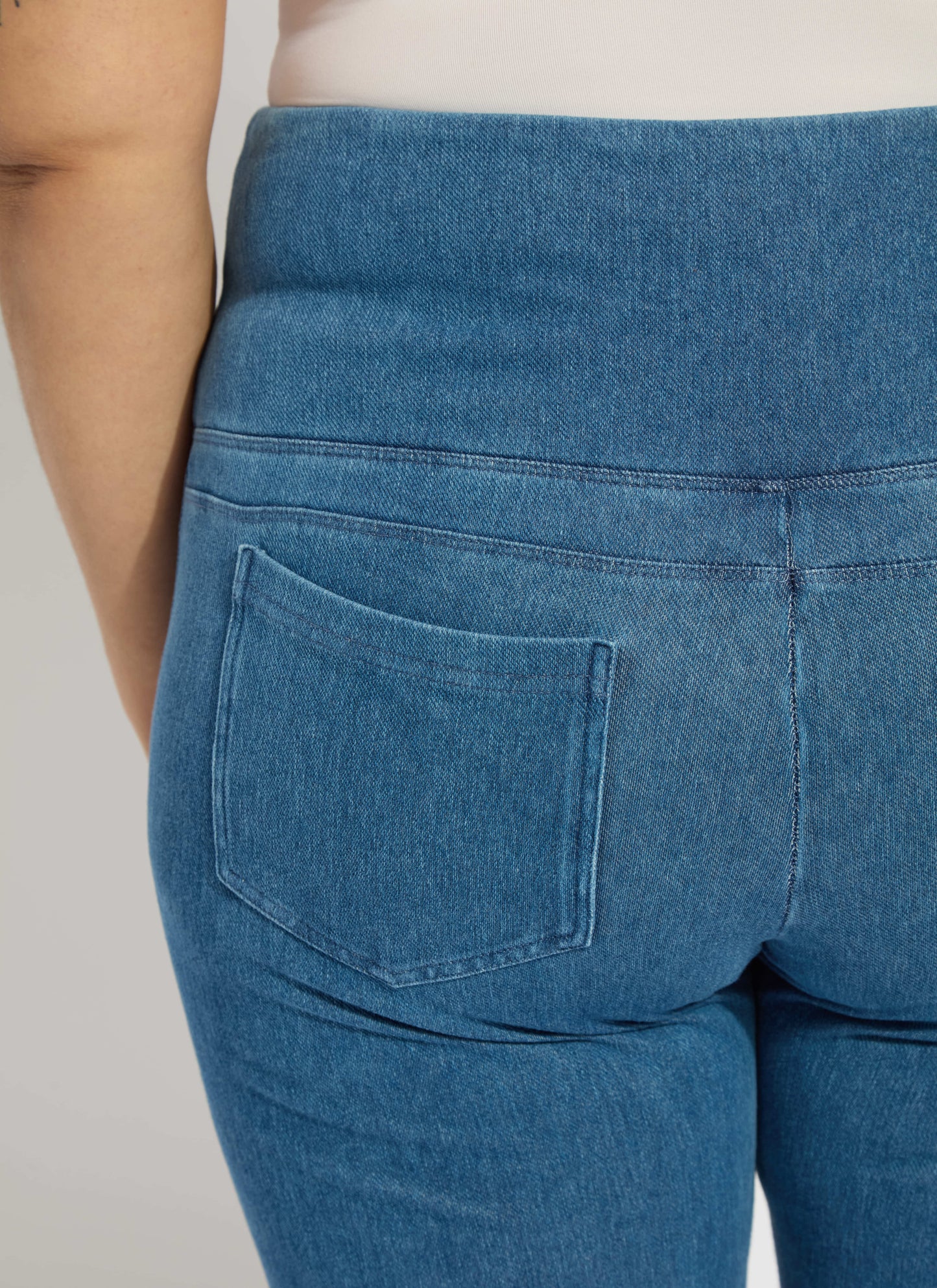 Lysse Denim Straight Leg Jean Legging (Plus Size)  Midwash