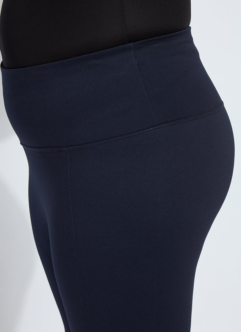 Lysse Signature Center Seam Curvy (28.5" Inseam) Midnight