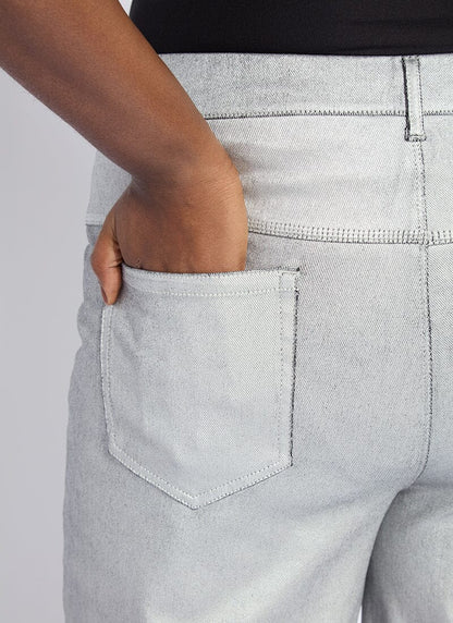 Lysse Metallic Coated Wide Leg Denim Curvy (28" Inseam) Metallic Silver